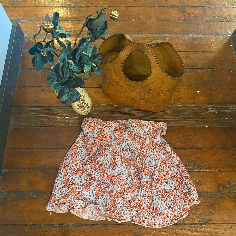 H&M Floral & Flowy Skirt 🌬 🌸